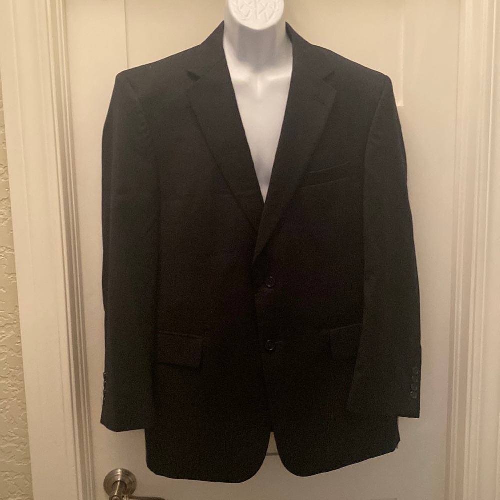Jos. A. Bank Black Suit 42R
